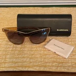 Balenciaga | Accessories | Balenciaga Sunglasses Style Ba055  display picture 1